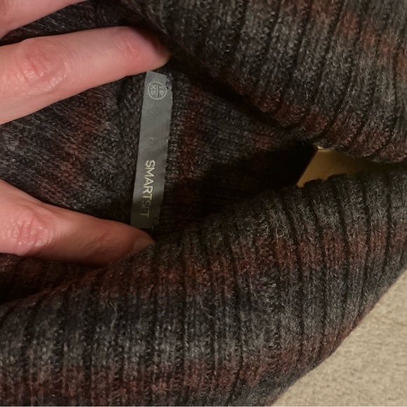 Like new! Smart Set Sweater dress, XS size. Worn once. Wool blend. - Picture 12 of 13